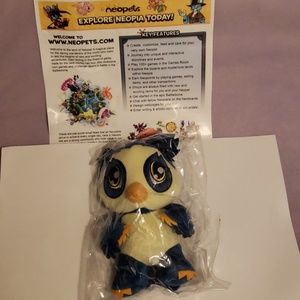SDCC 2018 Neopets Code & Plushie